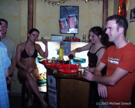 a_20031011_00009.jpg 27.5K