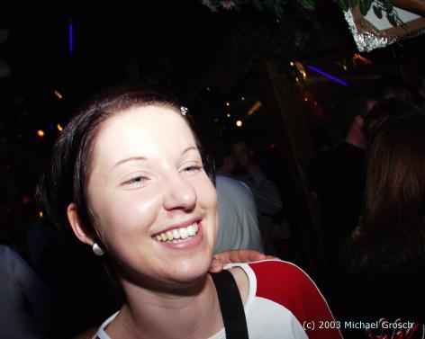 a_20031011_00026.jpg 18.6K