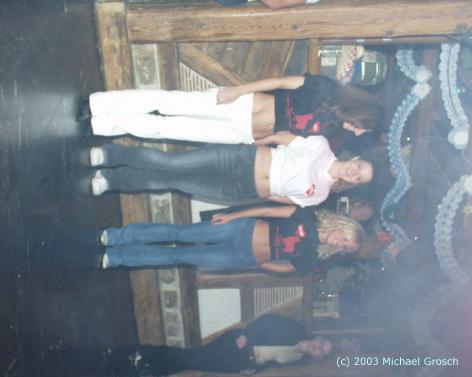 a_20031011_00056.jpg 22.1K
